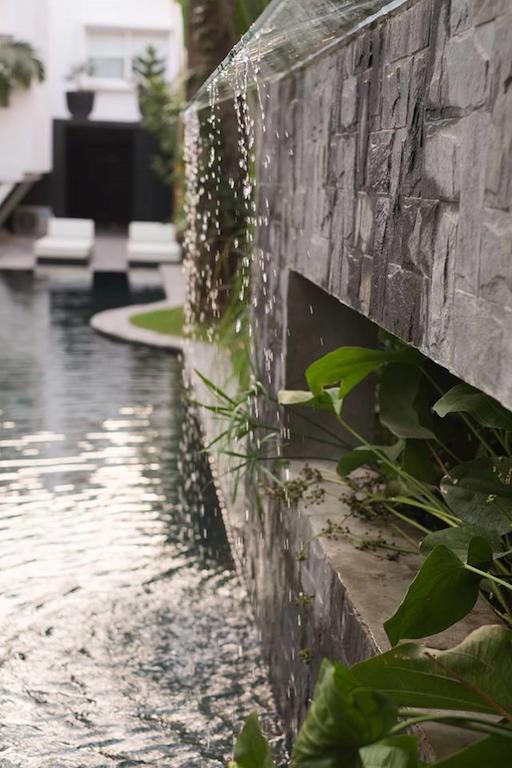 Arthur & Paul Phnom Penh Exterior photo